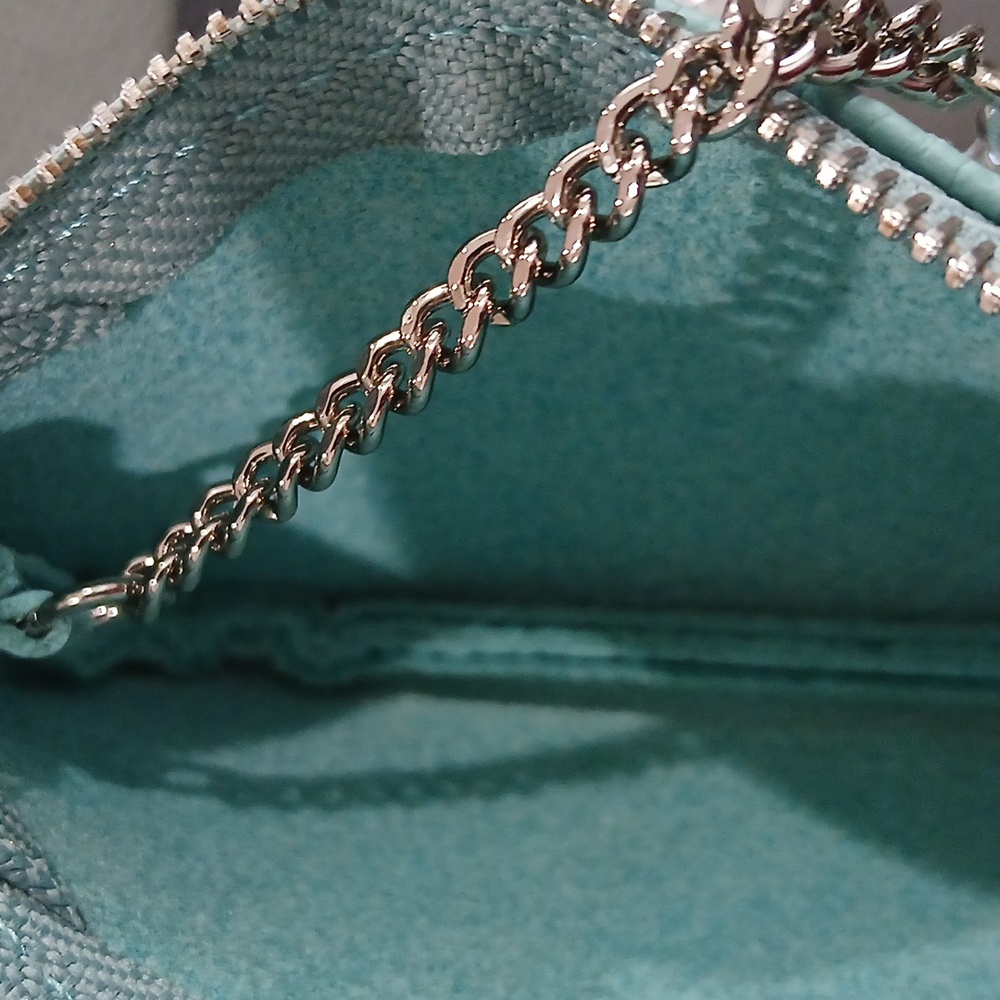 Leather Key Pouch - Picture 2 of 4